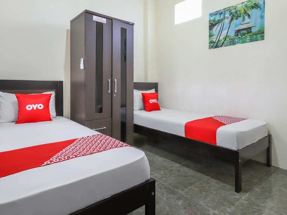 Hotel Oyo 3830 Dfarys Gh Syariah Balikpapan  Exteriér fotografie