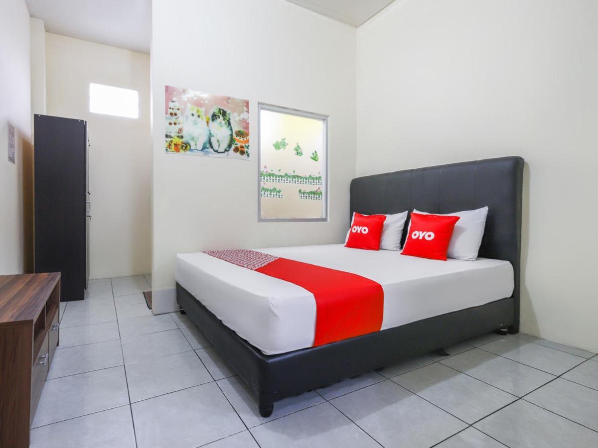 Hotel Oyo 3830 Dfarys Gh Syariah Balikpapan  Exteriér fotografie