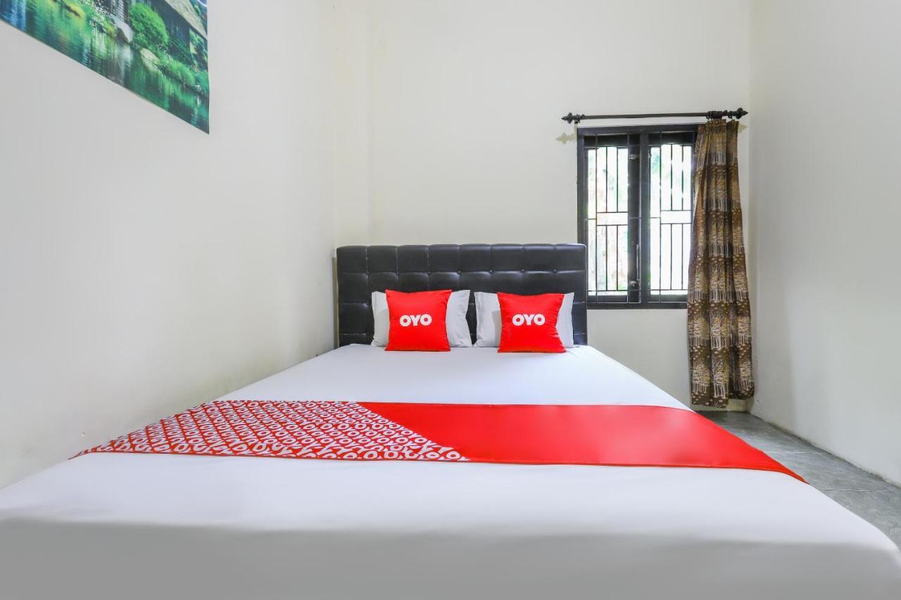 Hotel Oyo 3830 Dfarys Gh Syariah Balikpapan  Exteriér fotografie